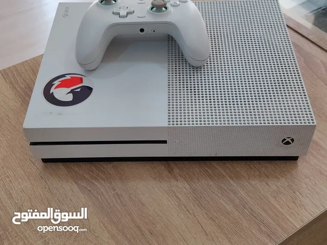 Xbox one s للبيع.