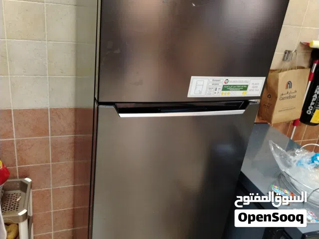 ثلاجة مستعملة للبيع بسعر 800