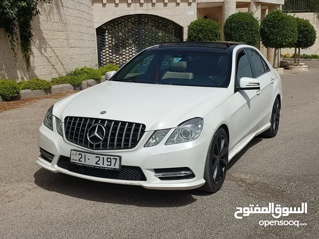 مرسيدس E200 مديل 2012 فحص 2 جيد فل الفل بانوراما بسعر مغري قابل للبدل