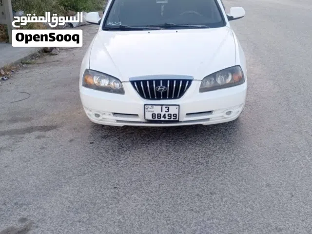 2002 هيونداي افانتي SE