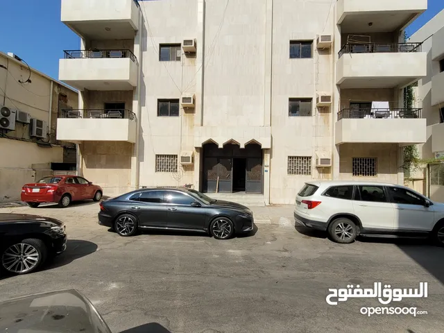2 Floors Building for Sale in Jeddah Al Aziziyah