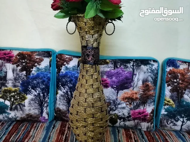 2 Flower Vases along with a small dustbin