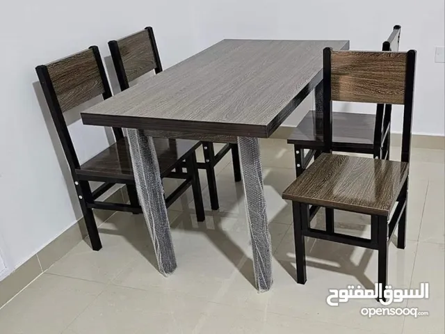 dining table with 4 Chear