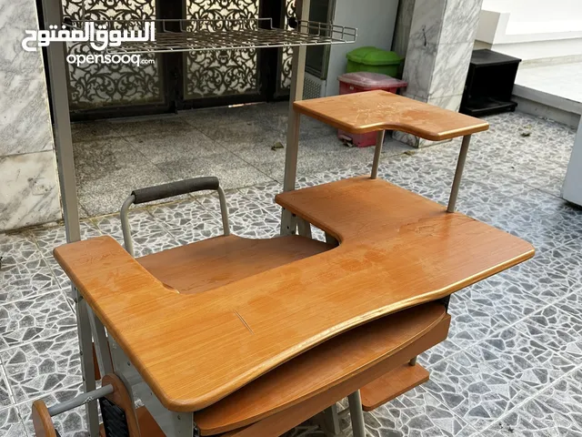 طاوله دراسه مستعمله