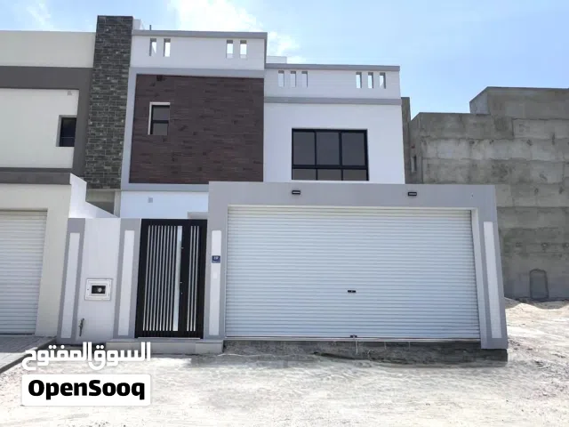 320 m2 5 Bedrooms Villa for Sale in Muharraq Busaiteen