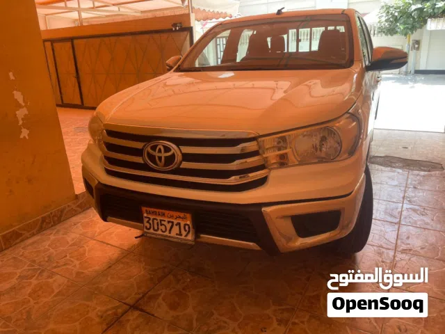 2016 Toyota Hilux Standard