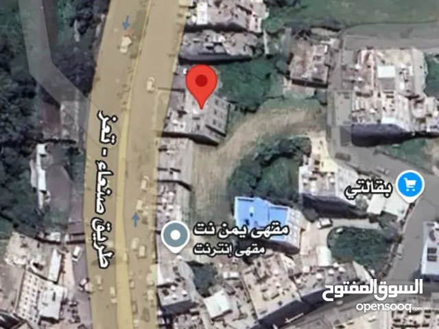 في محافظة اب ارض مساحتها 3 قصب على الشارع العام طريق تعز صنعاء مفرق جبله أمام بوابه المركزي للبيع حر