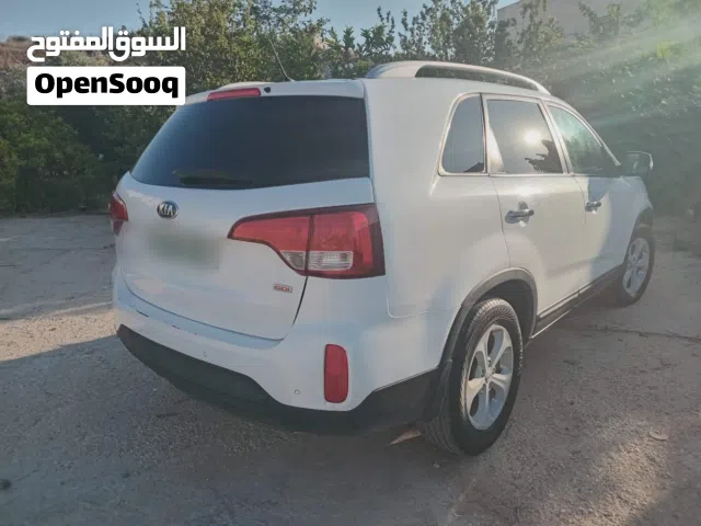 2014 كيا سورينتو Standard