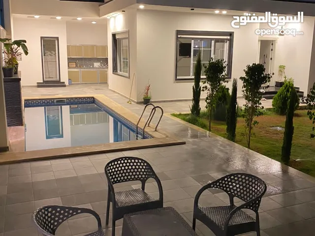 2 Bedrooms Farms for Sale in Tripoli Al-Baesh