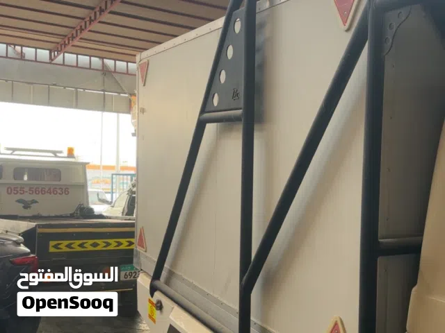 ثلاجة للبيع جديدة لم تستخدم ابدا