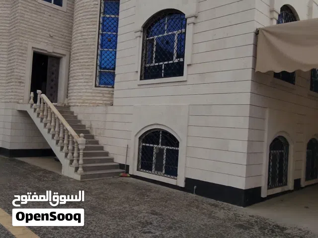 فله دورين وبدروم ومسبح وحديقه للايجار