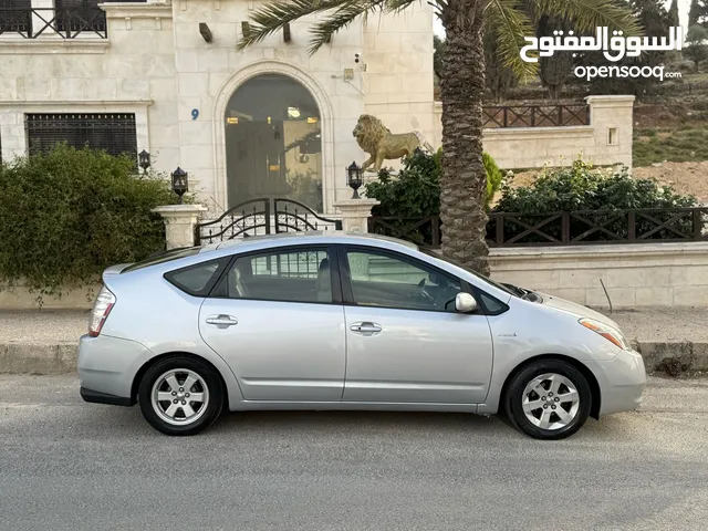 Used Toyota Prius in Amman