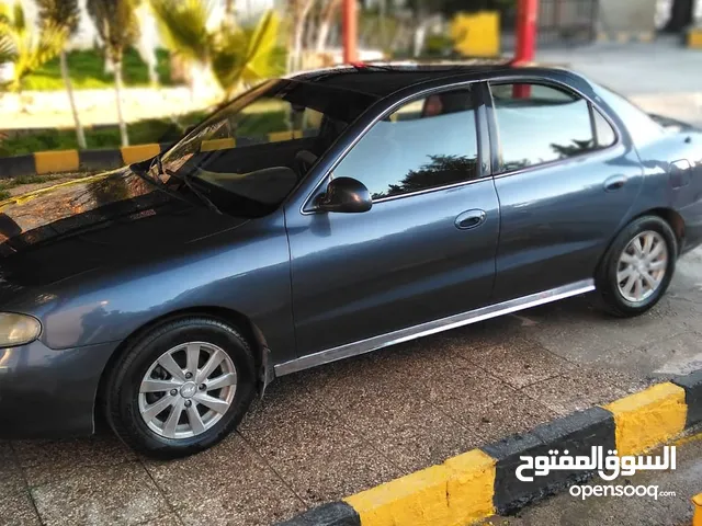 هيونداي أفانتي موديل 1996 جير عادي للبيع