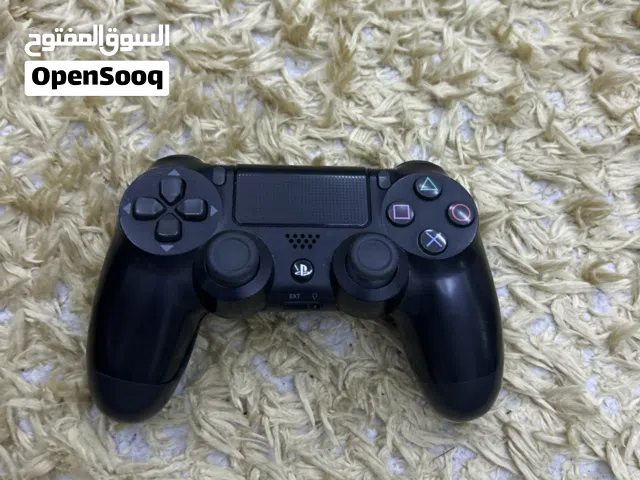 PlayStation 4 controller