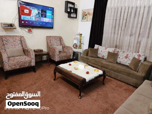 طقم كنب مودرن خشب زان بلكامل مكون من 10مقاعد فخم جدا ومريح جدا استخدام مره واحده
