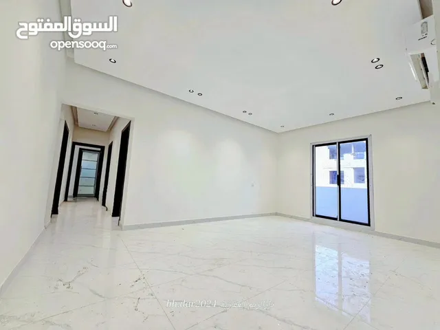 186 m2 4 Bedrooms Apartments for Rent in Muharraq Hidd