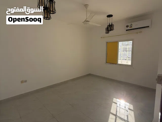 170 m2 1 Bedroom Apartments for Rent in Muscat Ghubrah