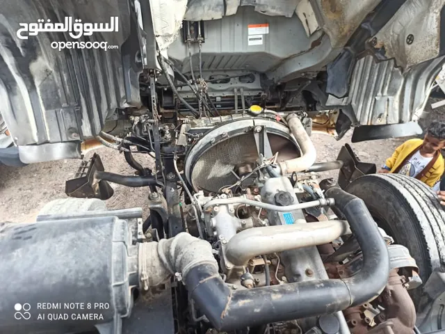 قلاب نيسان 2007 كرت الممشى 200الف سعره. 75الف ريال
