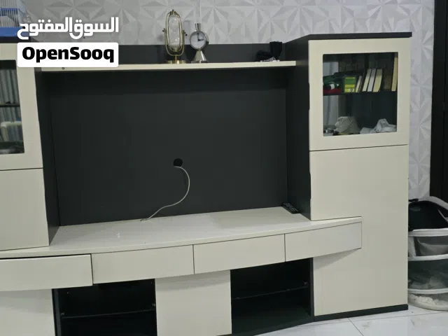 طاولة تلفاز من هوم سنتر