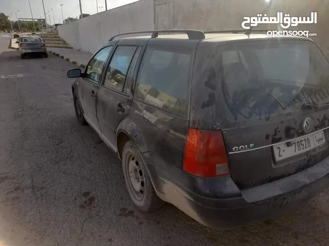 Volkswagen Golf 2000 in Derna