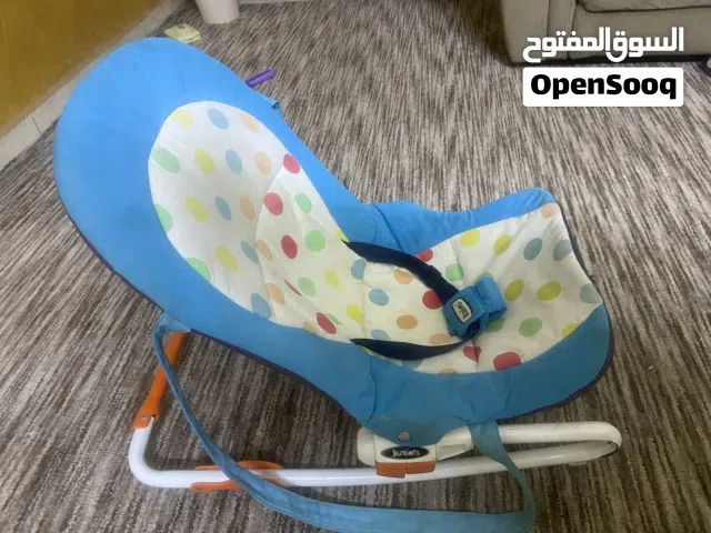 كرسي وهزاز للطفل