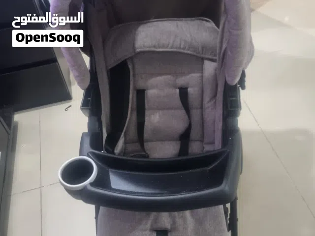 stroller junior عربة أطفال في حالة ممتازة تصلح لجميع الأعمار