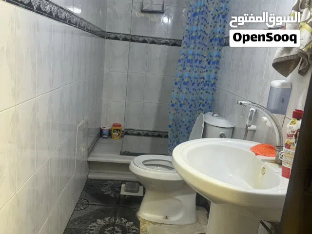 120 m2 3 Bedrooms Townhouse for Sale in Zarqa Jabal Al Amera Rahma