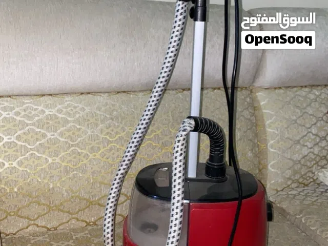 مكواة بخارية بحالة ممتازة للبيع