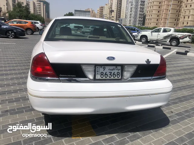 Ford Crown Victoria 2005 in Hawally
