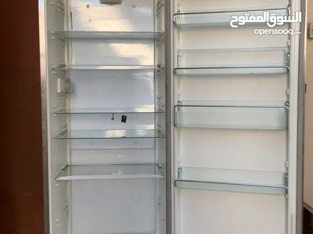 Fridge single door used for a good time works perfectly everything works properly