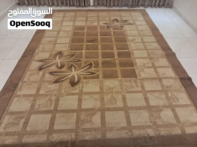 سجادة تركي بحالة ممتازة