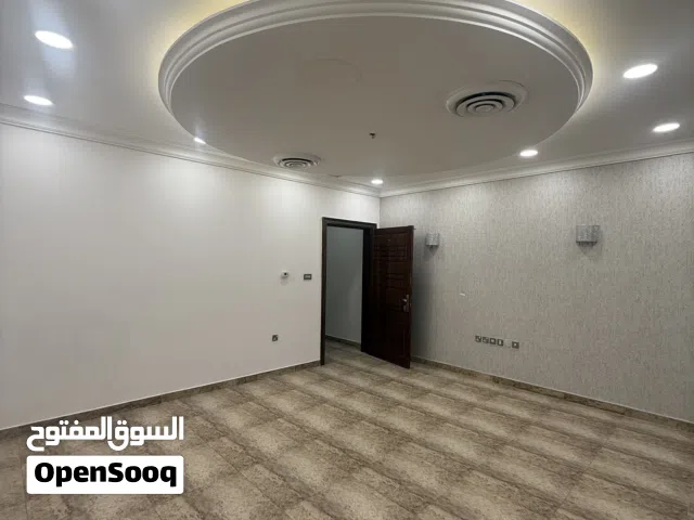 200 m2 3 Bedrooms Apartments for Rent in Farwaniya Farwaniya