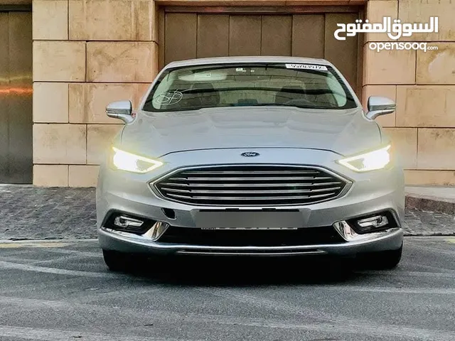 فورد فيوجن 2018 لون سلفر صنف تيتانيوم استخدام شخصي
