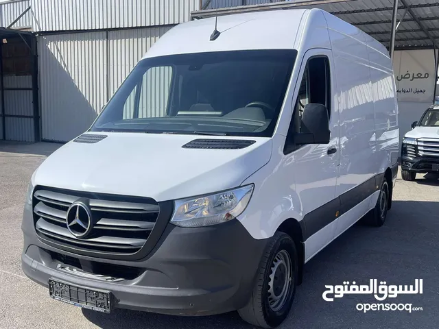 باص فان سبرنتر 2022 اوتوماتيك فل مميز 316 CDI