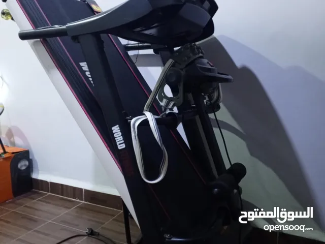 مكينة رياضة (جهاز المشي) بي 150