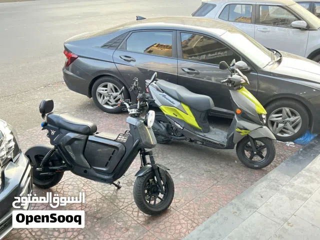 سكوتر كهربائي دي ار