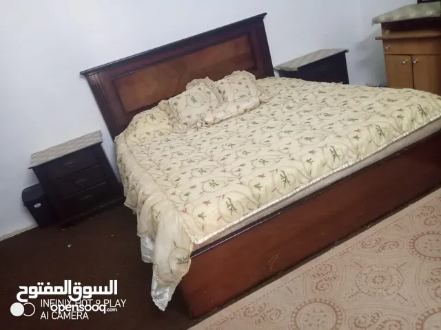 غرفة نوم للبيع المستعجل بداعي السفر