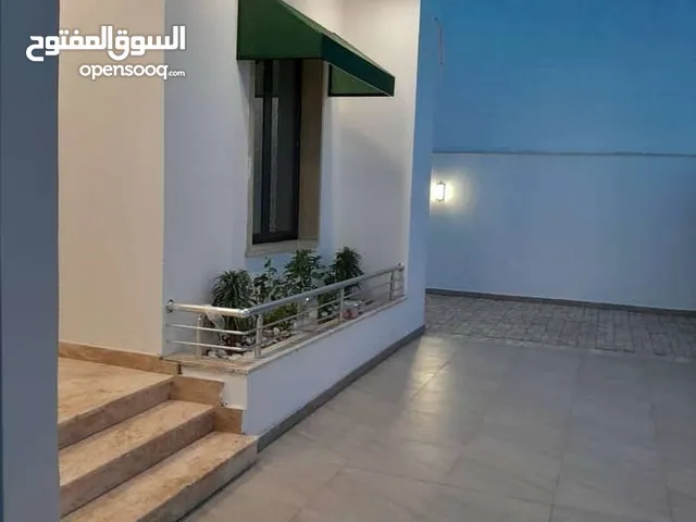 220 m2 4 Bedrooms Villa for Sale in Benghazi Venice