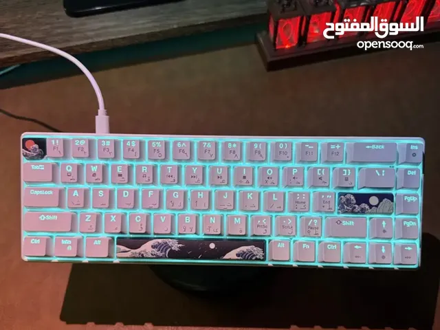 كيبور مع موس نظيف ف كرتونه