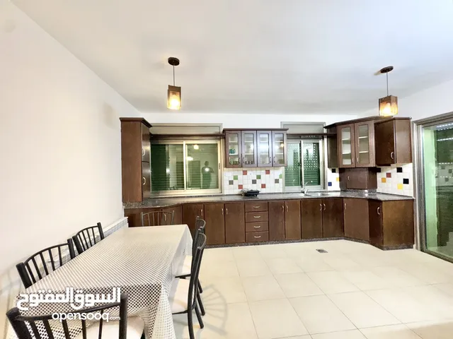 145 m2 3 Bedrooms Apartments for Rent in Ramallah and Al-Bireh Al Masyoon