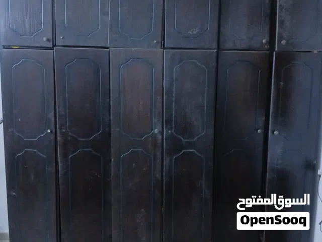 خزانة ملابس