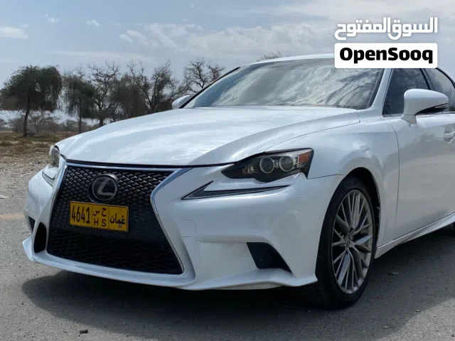 لكسزز اي اس موديل 2015