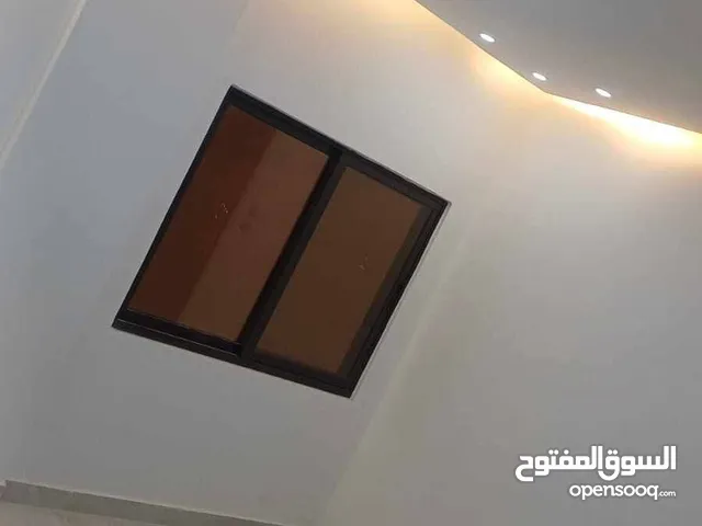 شقه جاهزة للبيع بناء جديد لم تسكن من قبل.