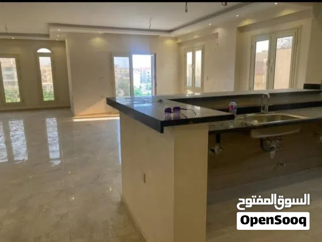 200 m2 3 Bedrooms Apartments for Rent in Cairo Fifth Settlement