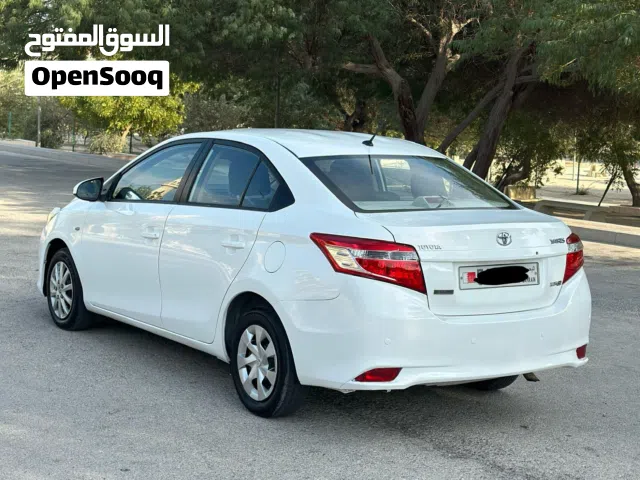 Toyota yaris 1.5 model 2015