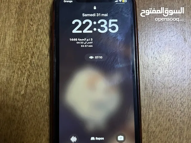 iPhone XR )