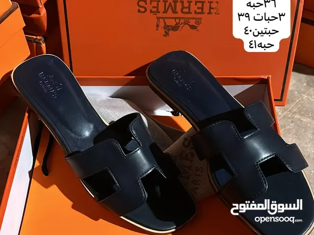 Multicolor Comfort Shoes in Al Riyadh
