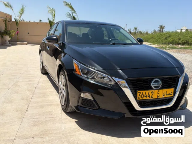 2021 نيسان التيما S