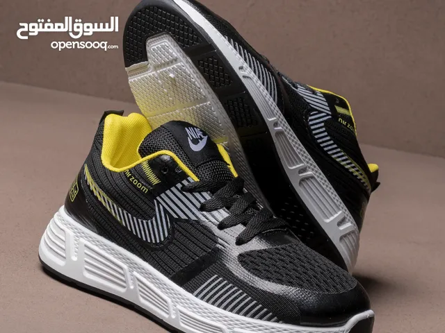 كوتشي حريمي مستورد SV35 ( خزن 127 ) الوان : اسود - ابيض - ازرق فاتح شحن مجاني لاي محافظة اطلب الان