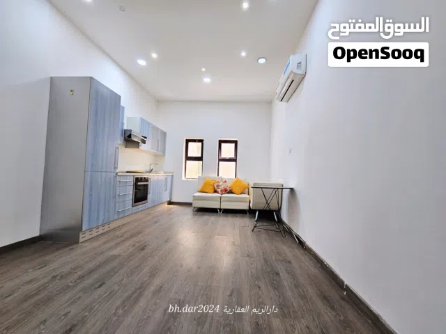 مدينة قلالــــــي/شقةراقية للايجار نصف مفروشة شامل الكهرباء بدون حدود